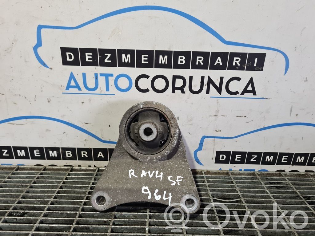 Toyota RAV 4 (XA30) Engine mounting bracket 