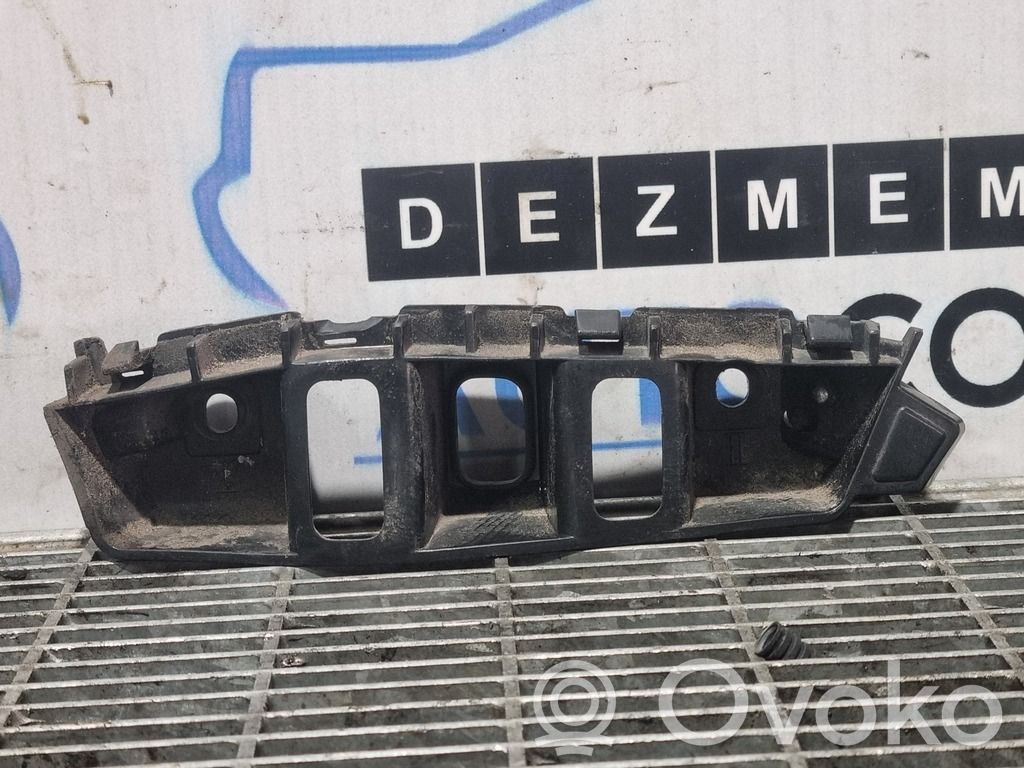 Volkswagen Touareg II Uchwyt / Mocowanie lampy przedniej 