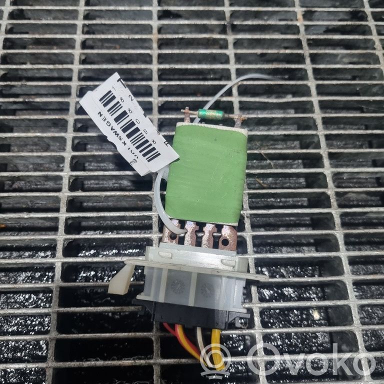 Volkswagen Tiguan Heater blower motor/fan resistor 