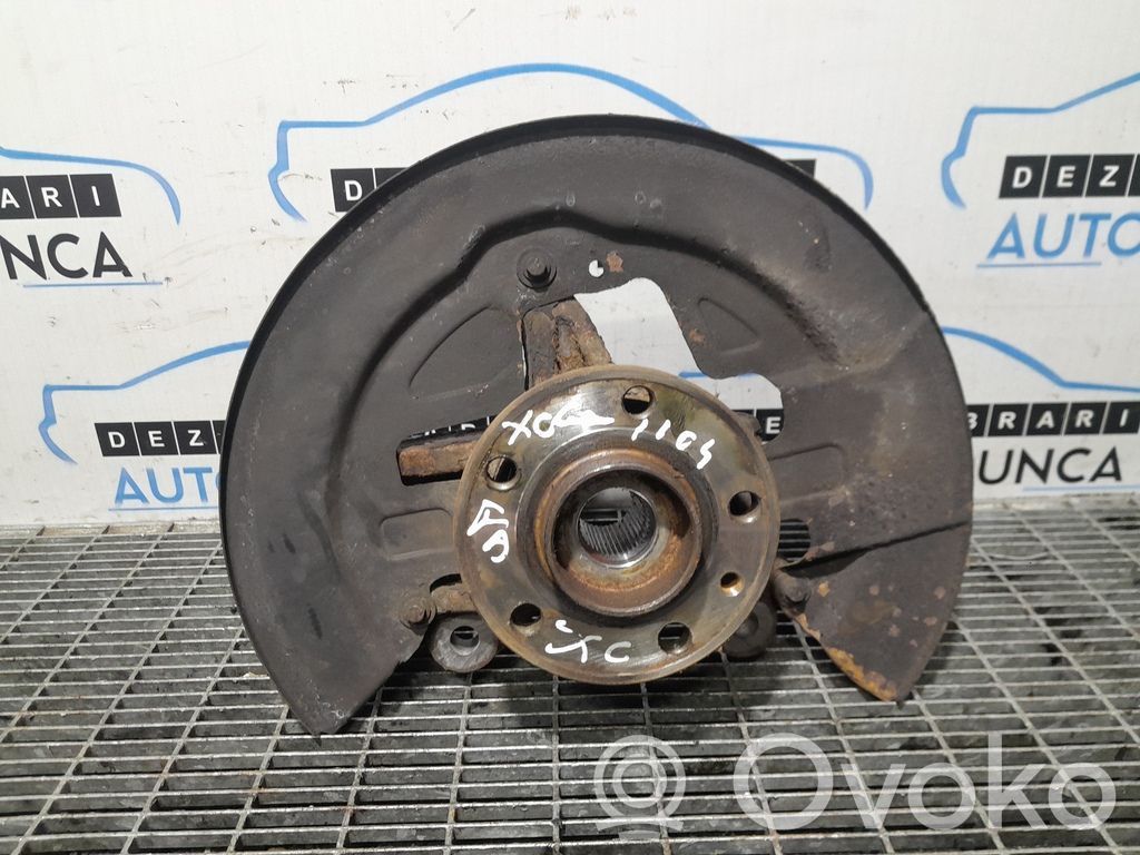 Volvo XC60 Front wheel hub 
