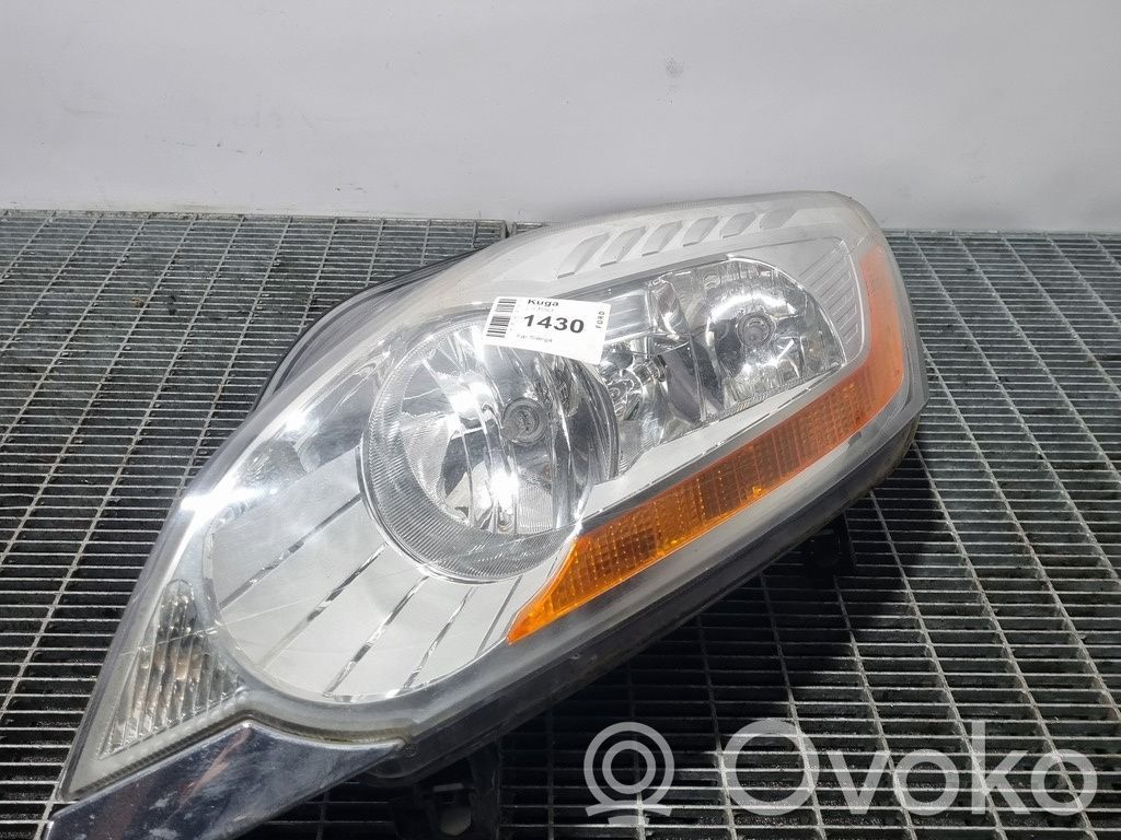 Ford Kuga I Scheinwerfer 