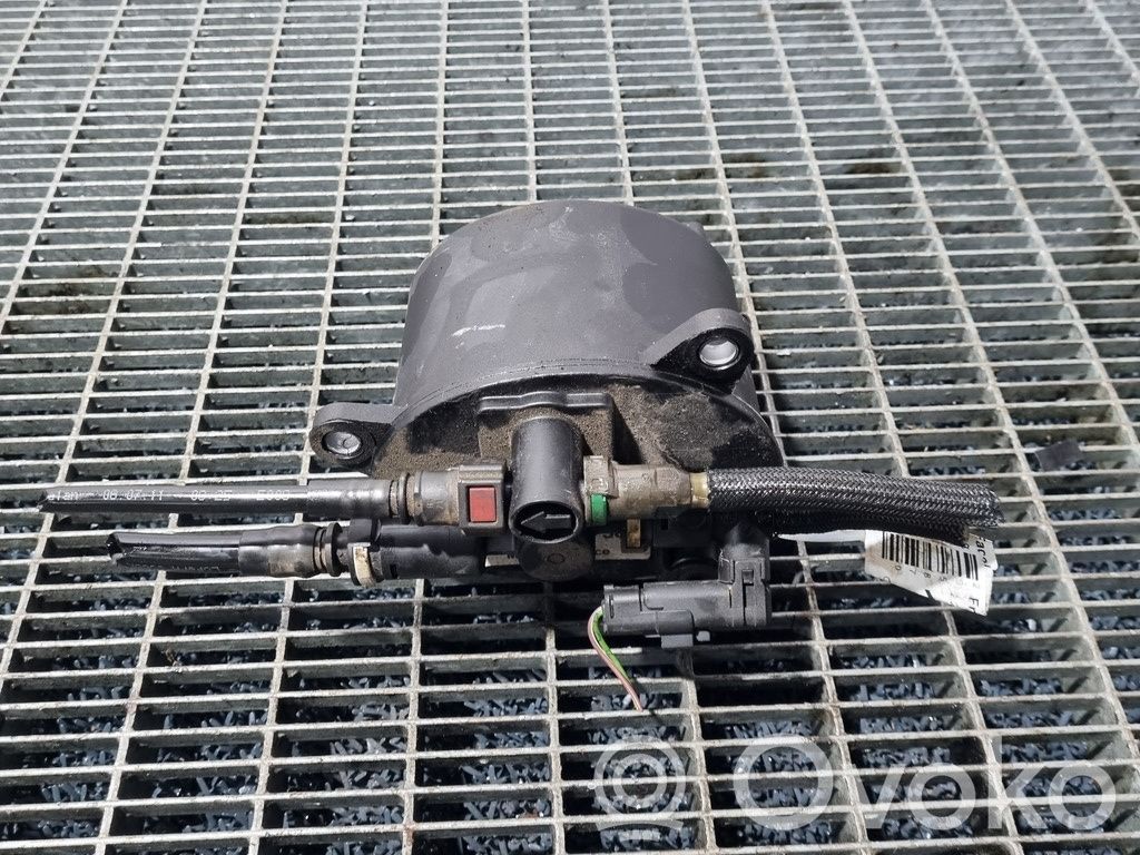 Land Rover Freelander 2 - LR2 Alloggiamento del filtro del carburante 