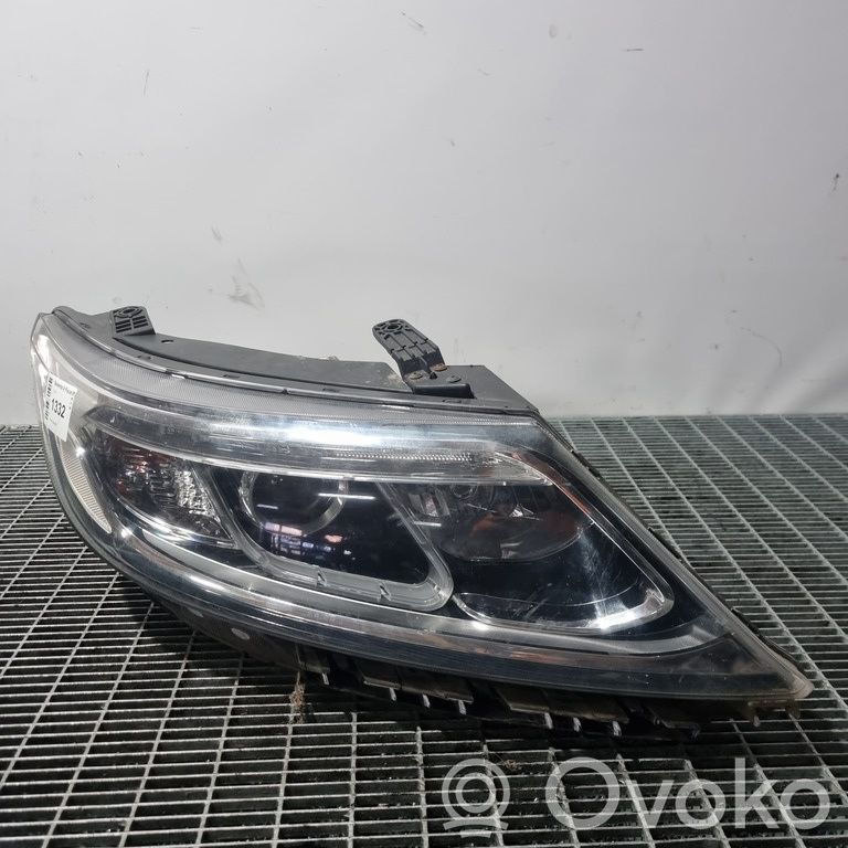 KIA Sorento Scheinwerfer 