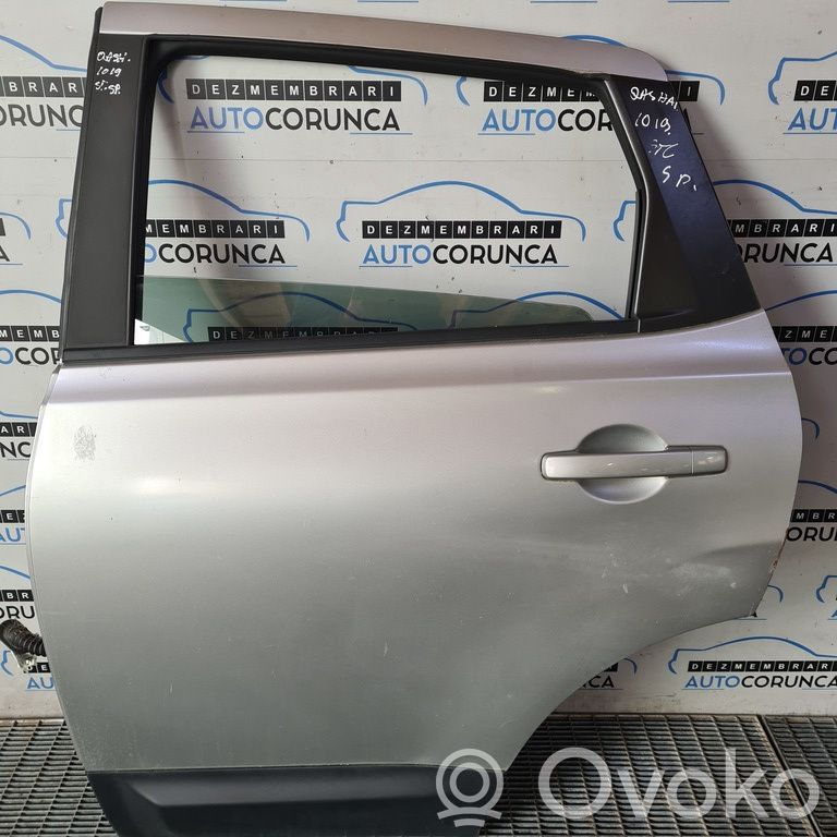 Nissan Qashqai Galinės durys 