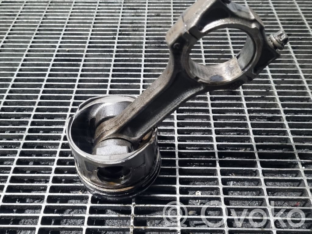 Piston avec bielle   NUARECOD