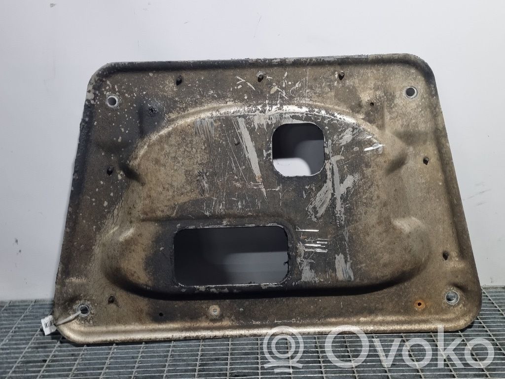 Engine splash shield/under tray   3415148