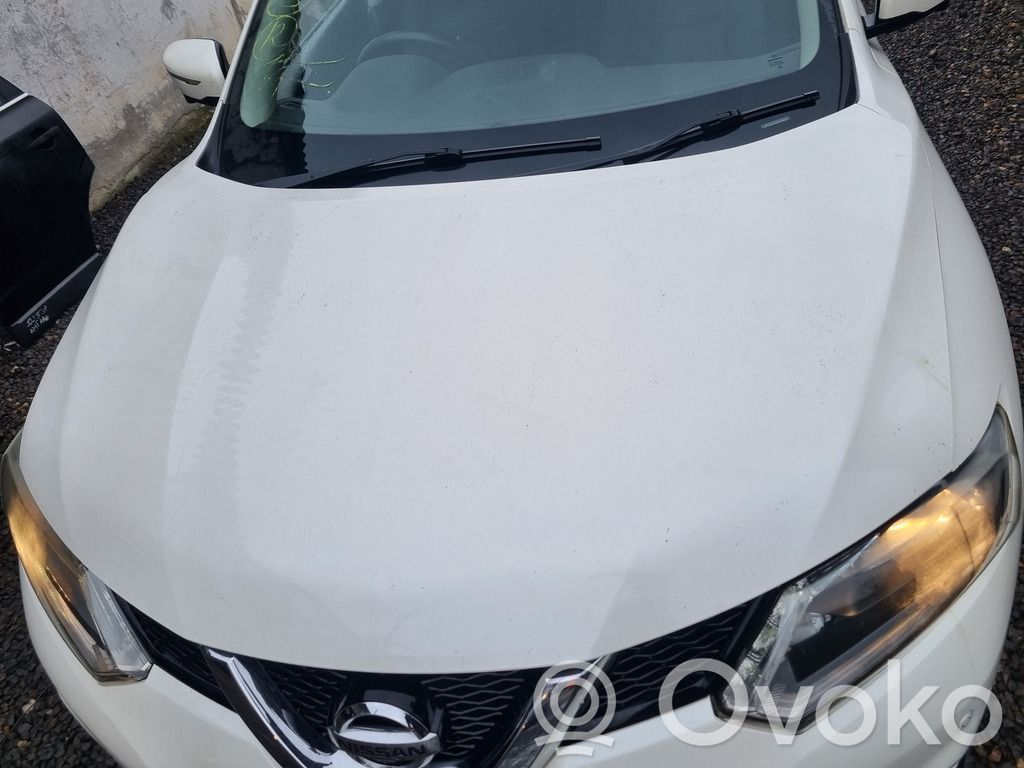 Nissan X-Trail T32 Konepelti 