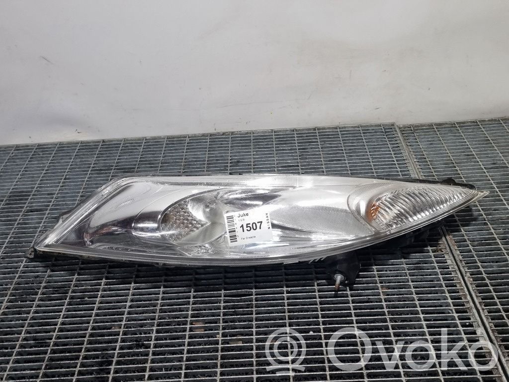 Nissan Juke I F15 Lampa przednia 