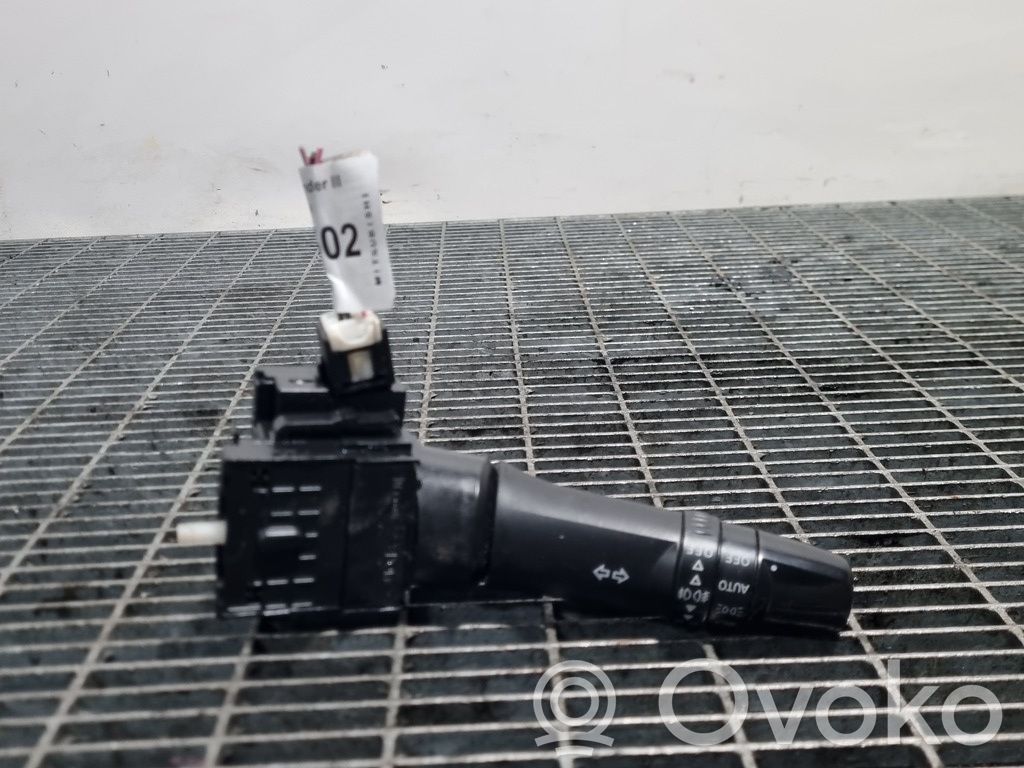 Lichtschalter   17G688