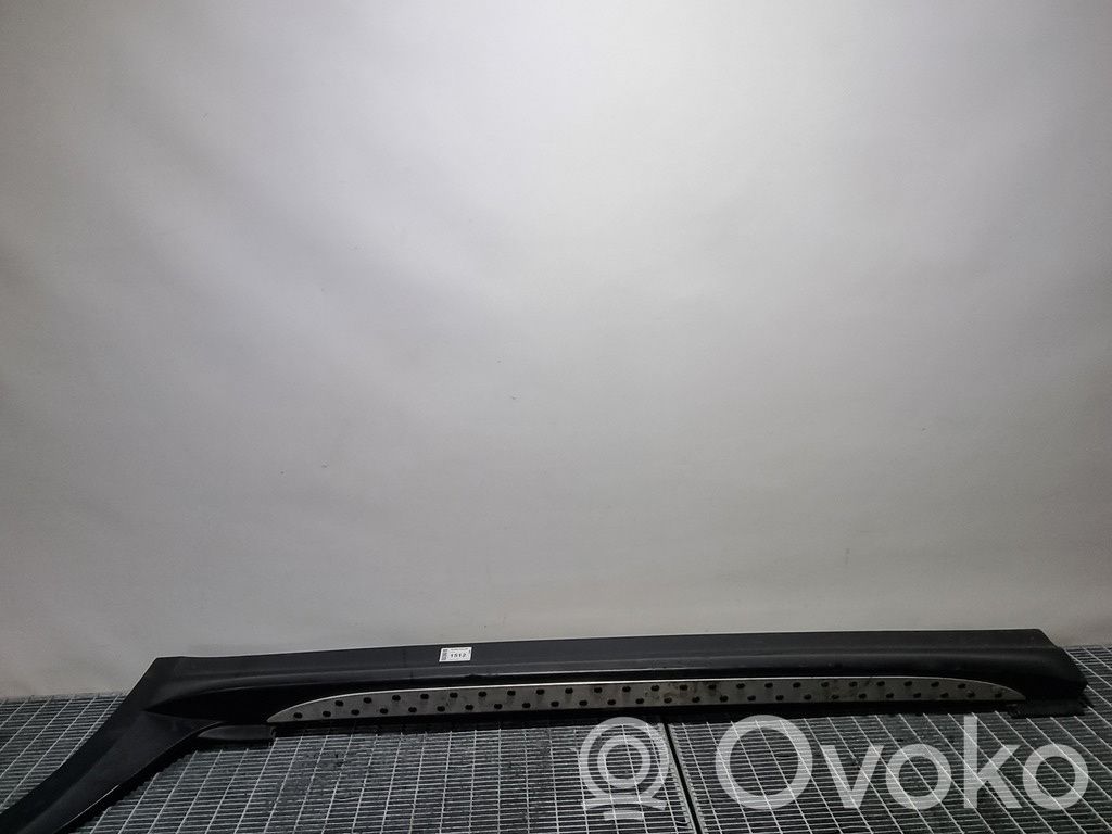 BMW X3 E83 Порог 