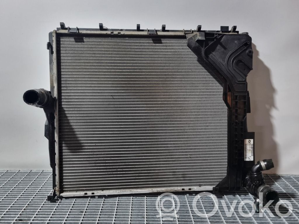 BMW X3 E83 Dzesēšanas šķidruma radiators 
