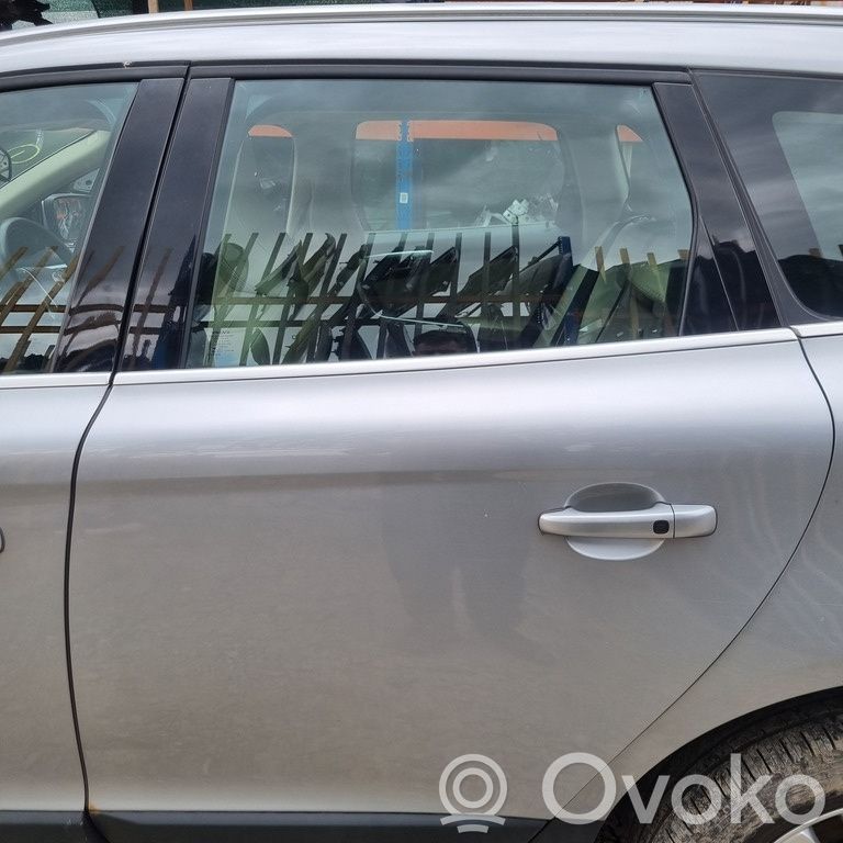 Volvo XC60 Galinės durys 