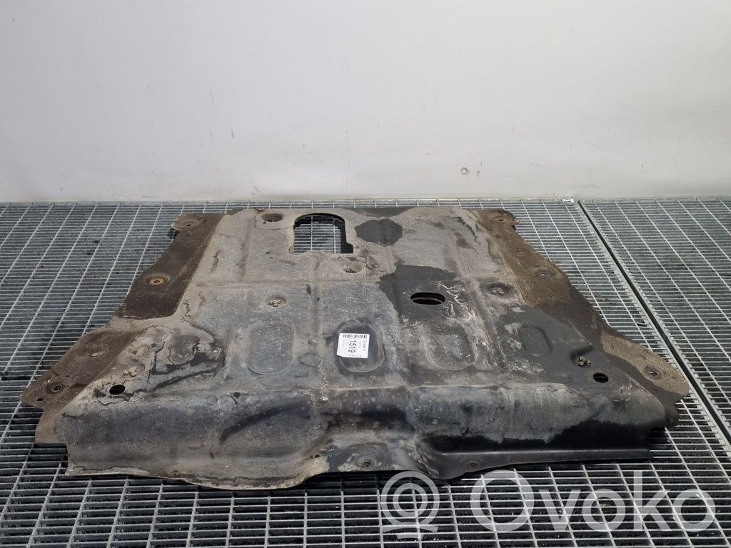 Dacia Duster II Engine splash shield/under tray 