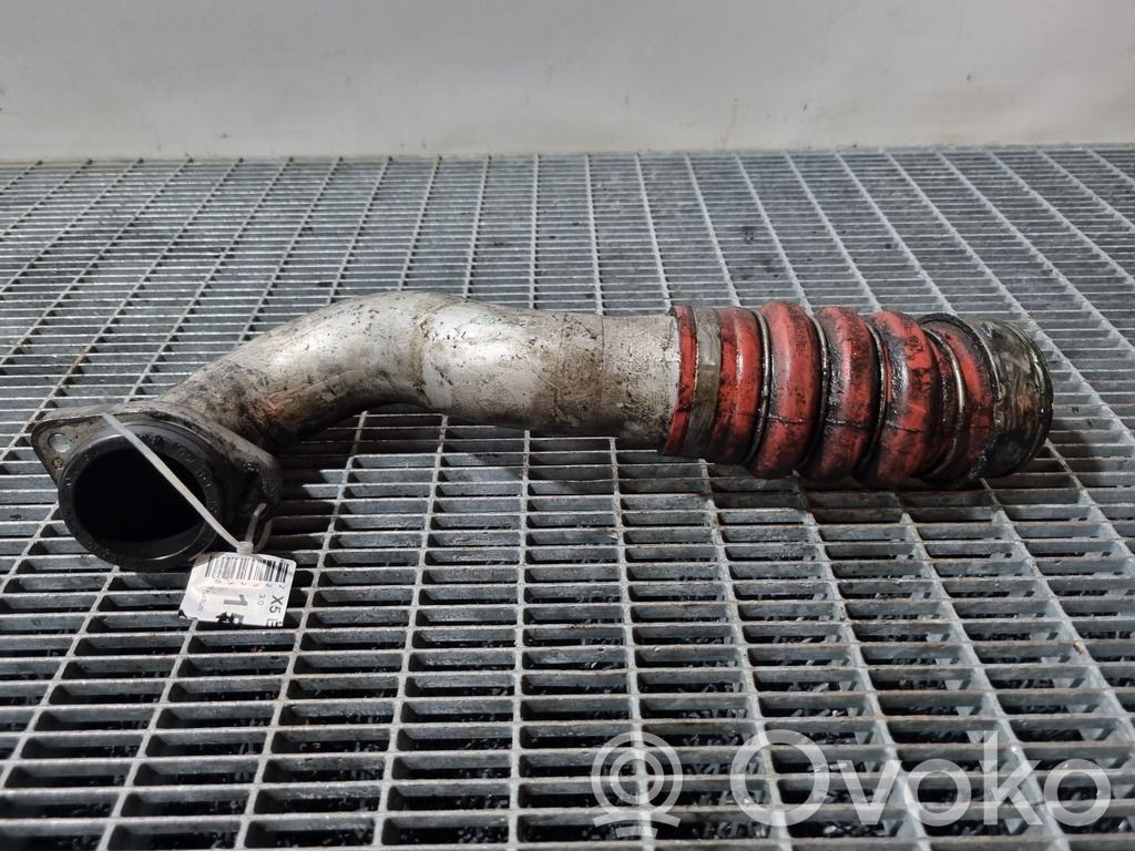 Intercooler hose/pipe