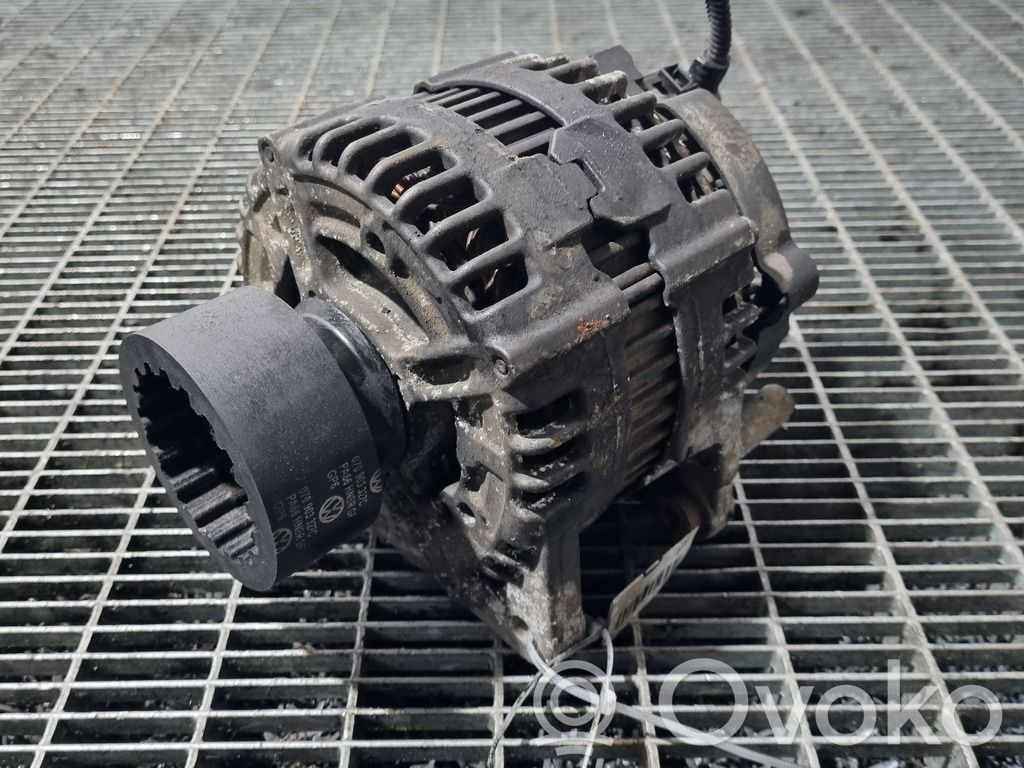 Volkswagen Touareg I Generator/alternator 
