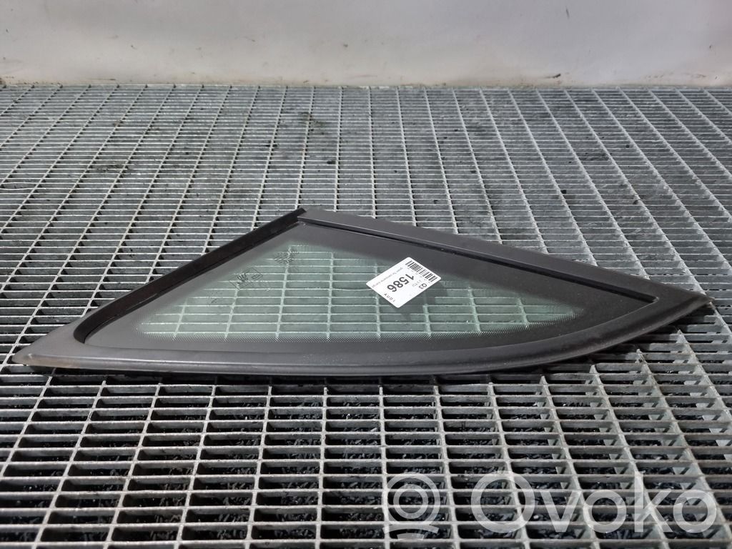 Seitenfenster Seitenscheibe Mitte   E643R00048