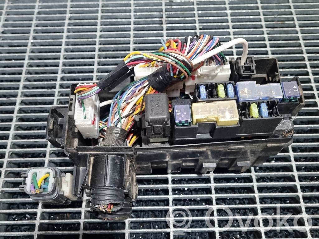 Nissan Navara D40 Set scatola dei fusibili 