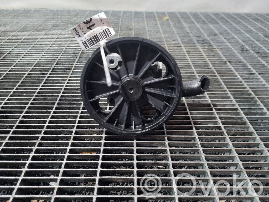 Volvo XC90 Power steering pump 