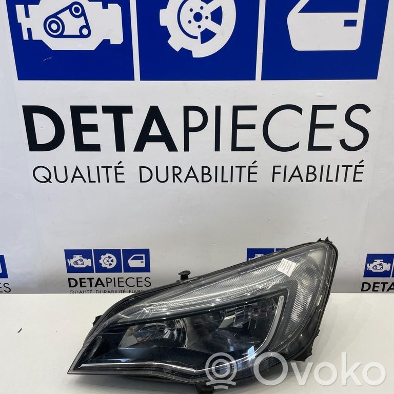 Opel Astra J Lampa przednia 