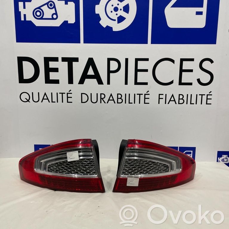 Ford Mondeo MK IV Lampy tylne / Komplet 