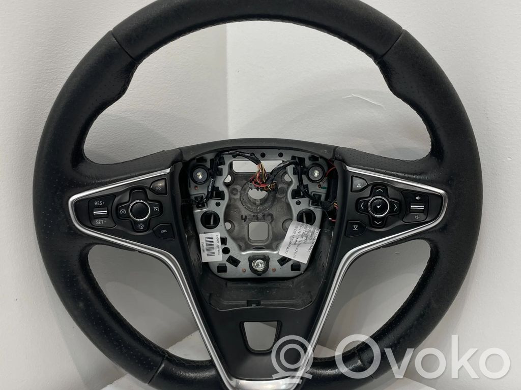 Opel Insignia B Steering wheel 