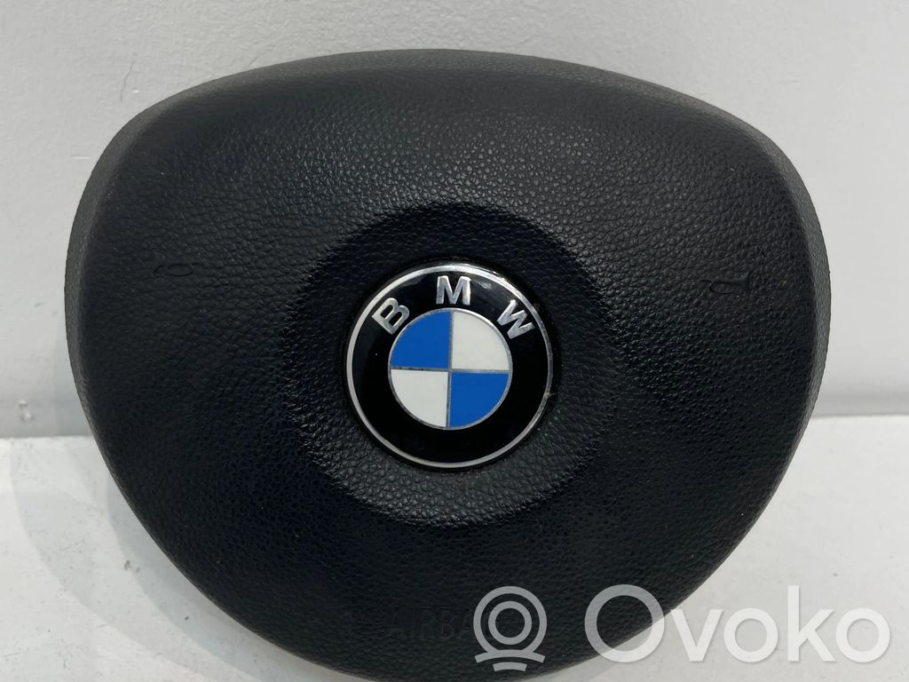 BMW 3 E92 E93 Vairo oro pagalvė 