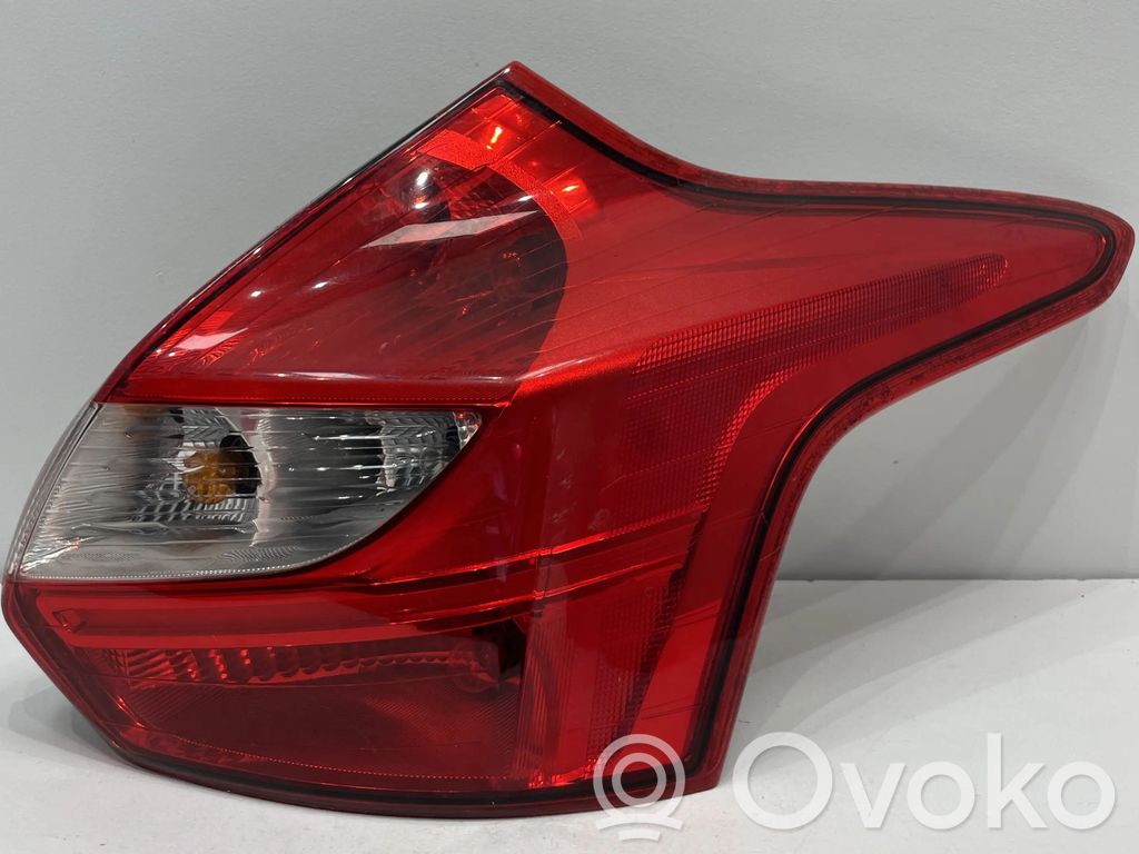 Ford Focus Lampă spate în caroserie 