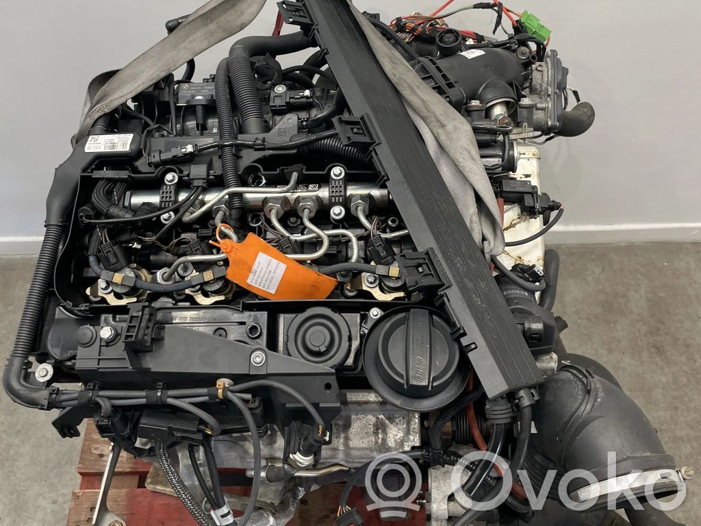 Dzinējs   N47D20O1,N47D20C,11002165505,11127810463