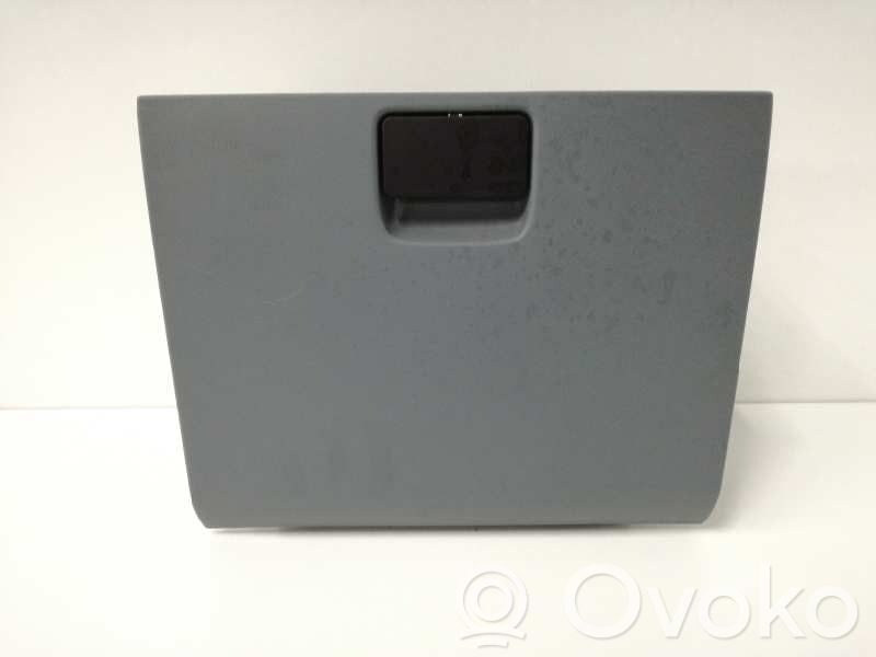 Guantera   6C11V06024AG