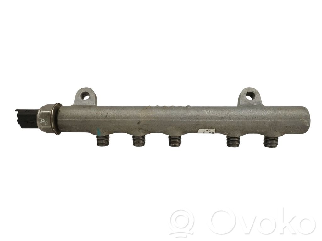 Rampa inyectora   A6710700195