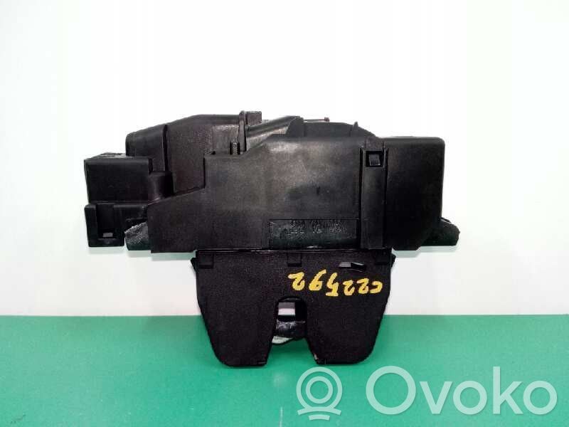 Tailgate lock latch   9816195380