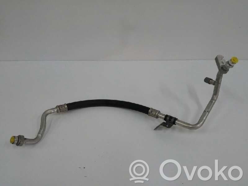 Ilmastointilaitteen putki (A/C)   924803VU0A