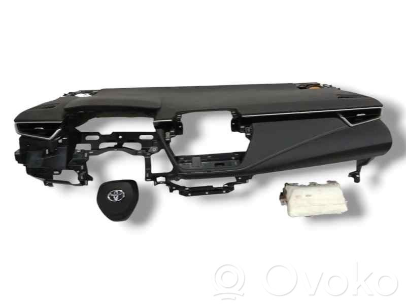 Toyota Corolla E160 E170 Dashboard 