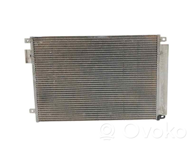 Radiateur condenseur de climatisation
