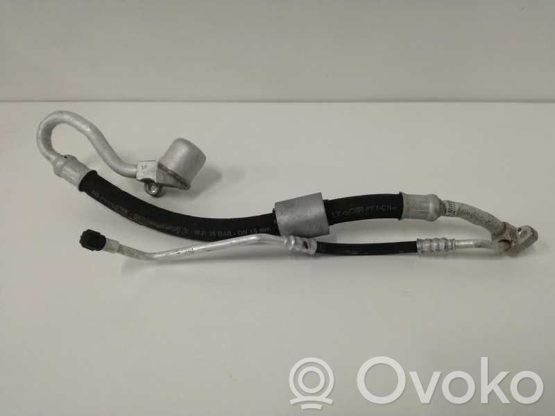 BMW 3 E90 E91 Conductă/furtun aer condiționat (A/C) 