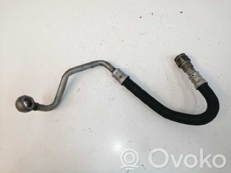 BMW 1 E81 E87 Välijäähdyttimen letku 