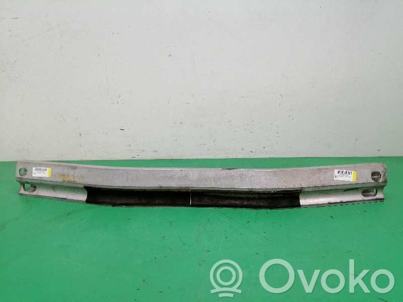 Front bumper mounting bracket