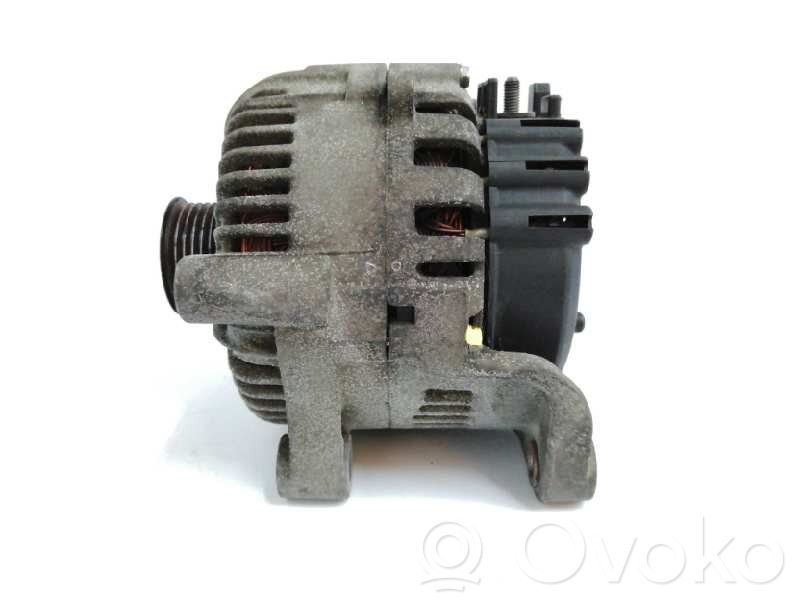 BMW 7 E65 E66 Alternador 