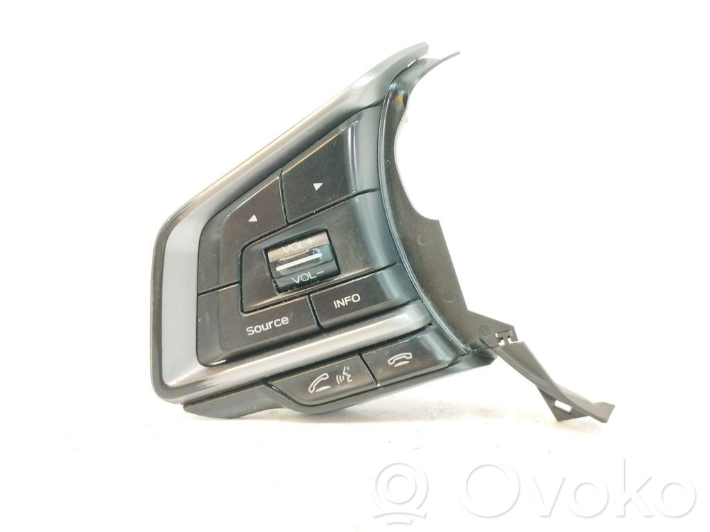 Subaru XV Boutons / interrupteurs volant 