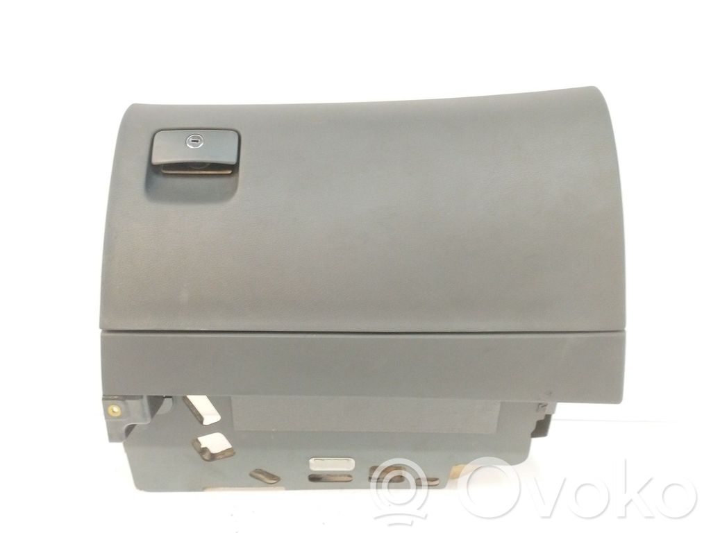 Guantera   4E1857096