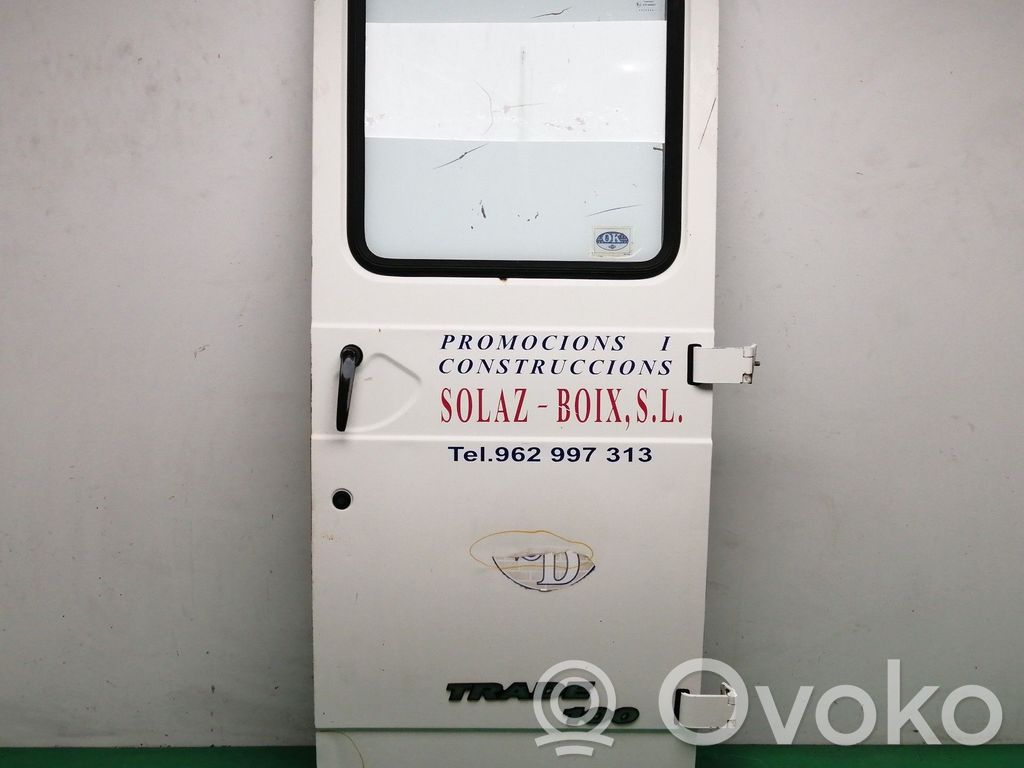 Nissan Trade Tailgate/trunk/boot lid 