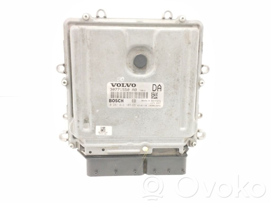 Unidad de control/módulo del motor   30771550,0281012103
