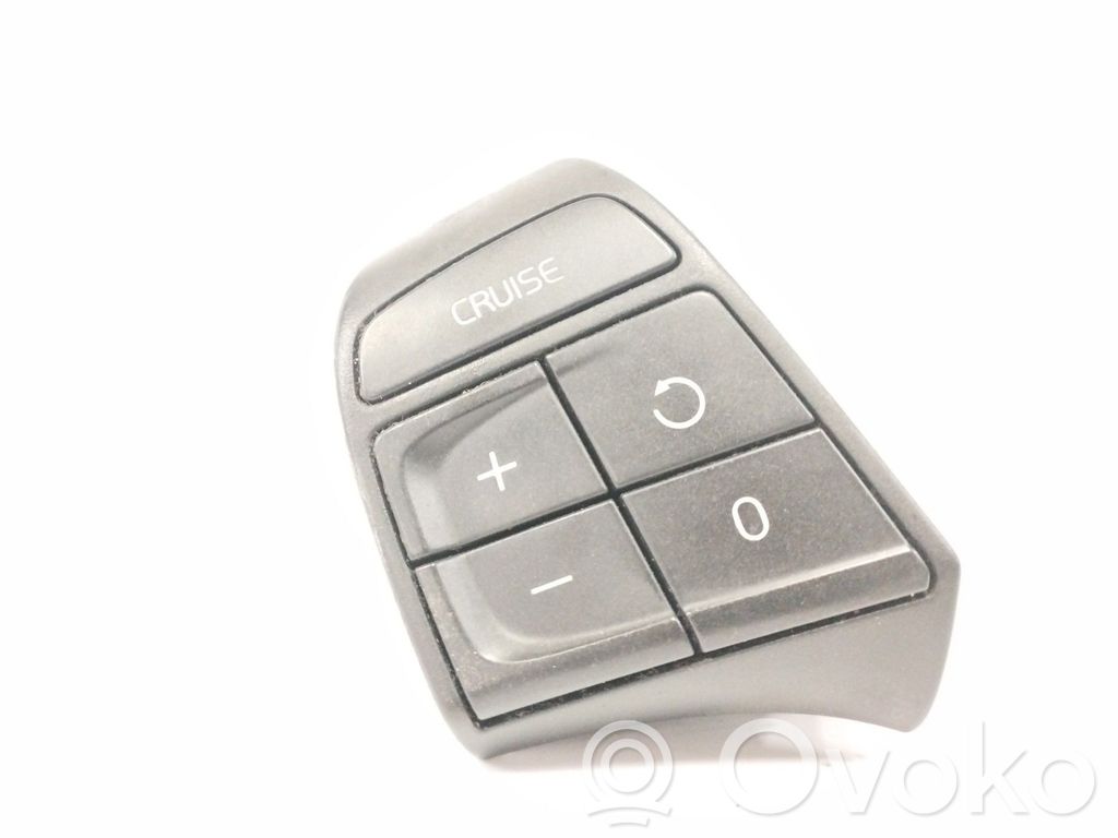 Volvo V50 Butoane/comutatoare pe volan 