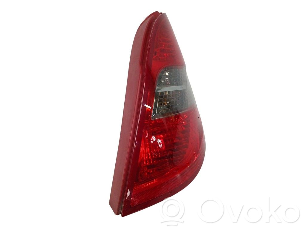 Mercedes-Benz A W169 Lampă spate în caroserie