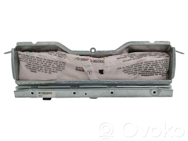 Mercedes-Benz E W212 Poduszka powietrzna Airbag kierownicy 