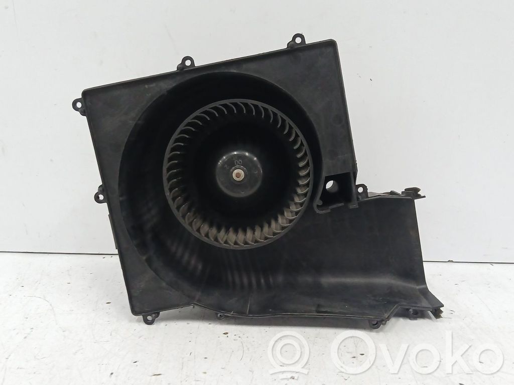 Nissan Primera Heizungslüfter 