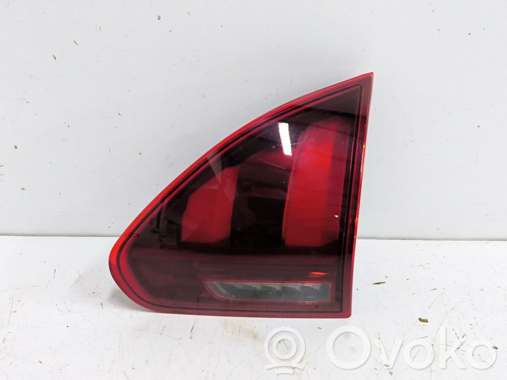 Peugeot 2008 I Luci posteriori del portellone del bagagliaio 