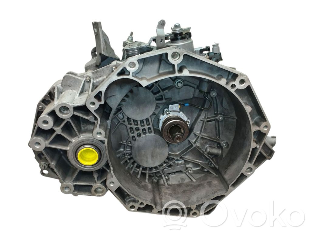 Opel Antara Caja de cambios manual de 5 velocidades 