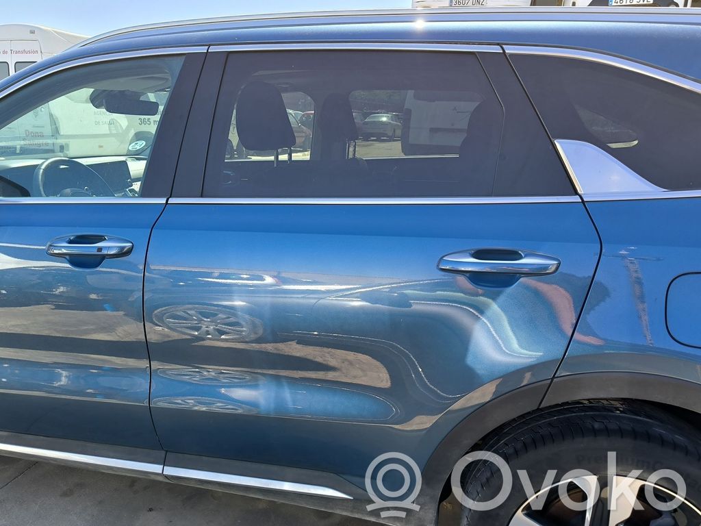 KIA Sorento IV Puerta trasera 