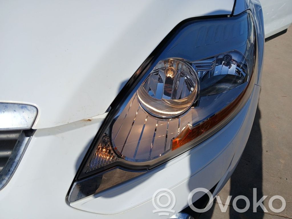 Phare frontale   8V4113W030AG
